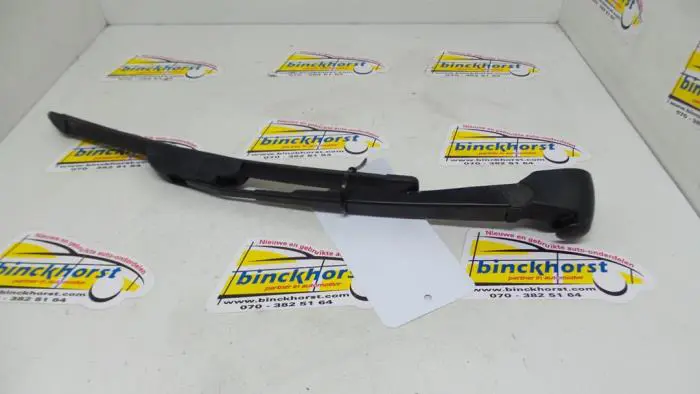 Rear wiper arm Volkswagen Golf