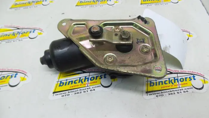 Front wiper motor Suzuki Alto