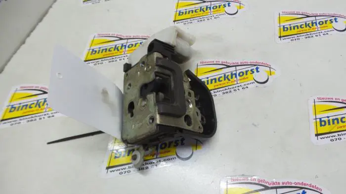 Front door lock mechanism 4-door, right Alfa Romeo 147