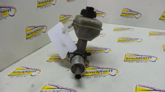 Master cylinder Saab 9-5