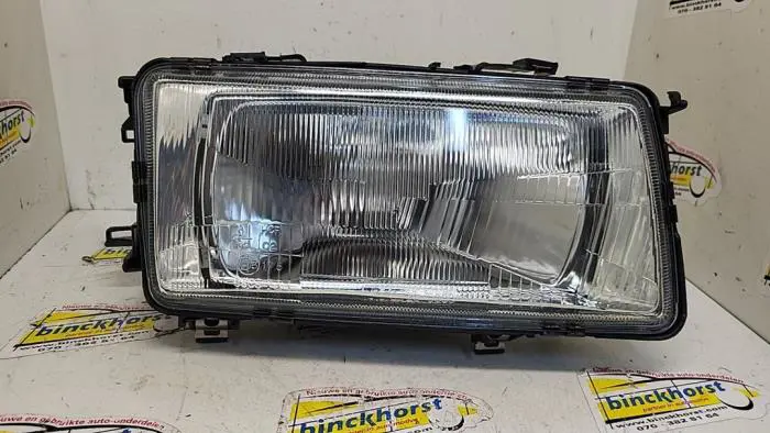 Headlight, right Audi 80