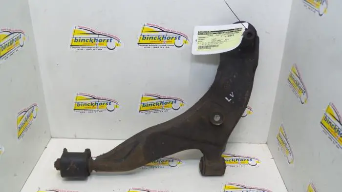 Front wishbone, left Hyundai Pony