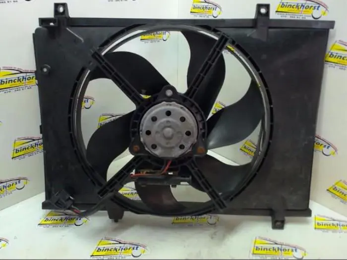 Cooling fans Volvo V40