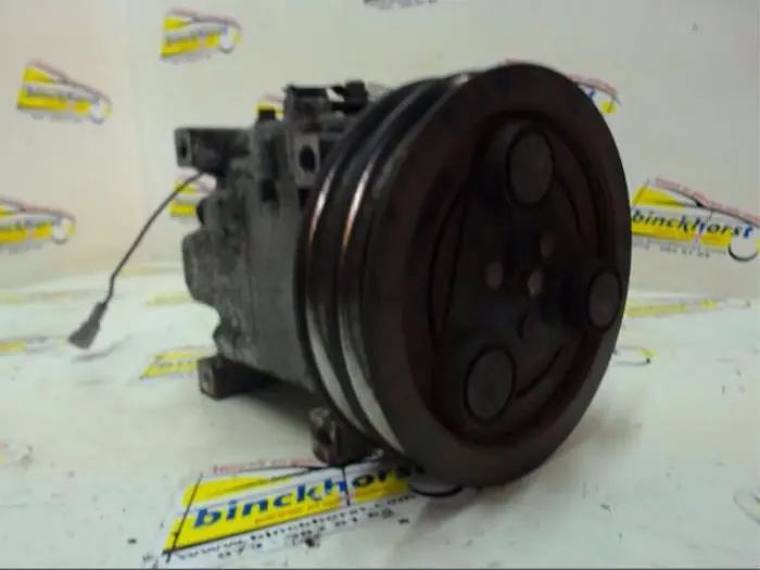 Air conditioning pump Mazda 323F