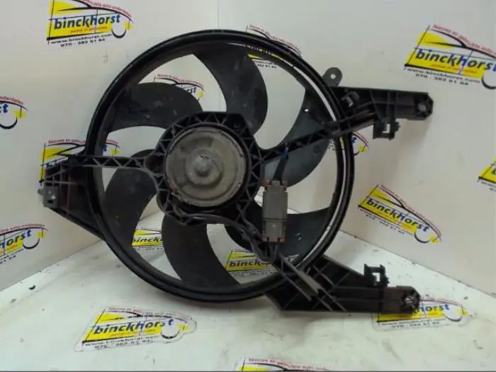 Cooling fans Nissan Micra