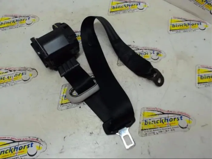 Rear seatbelt, left Volkswagen Golf