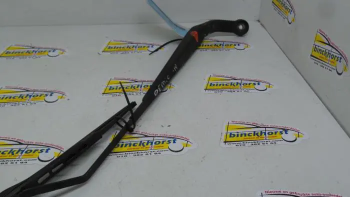 Front wiper arm Mazda Demio