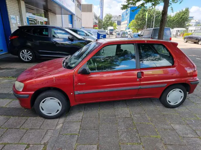 Peugeot 106