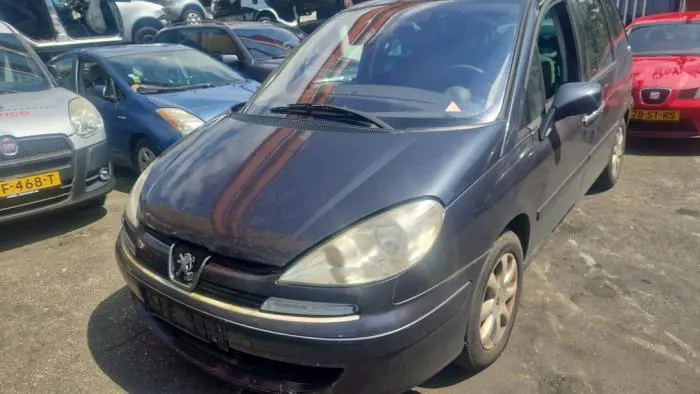 Peugeot 807